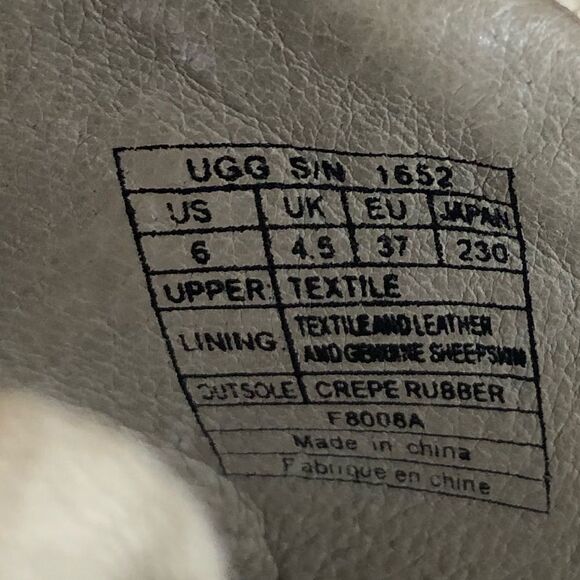 Ugg wedge tie up Sherpa lined sandals size 6 - Picture 8 of 9